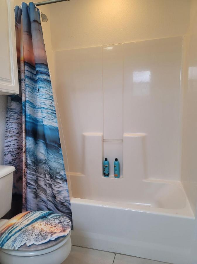 Entire Guesthouse 5 Mins To Siesta Key & Downtown Σεϊρασότα Εξωτερικό φωτογραφία