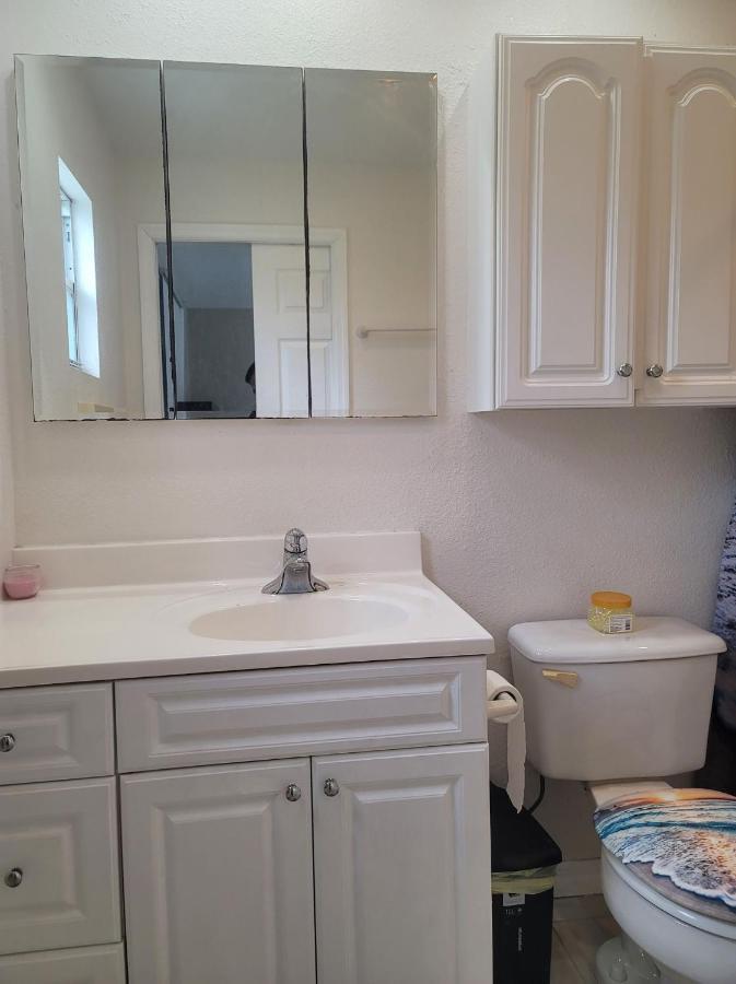 Entire Guesthouse 5 Mins To Siesta Key & Downtown Σεϊρασότα Εξωτερικό φωτογραφία